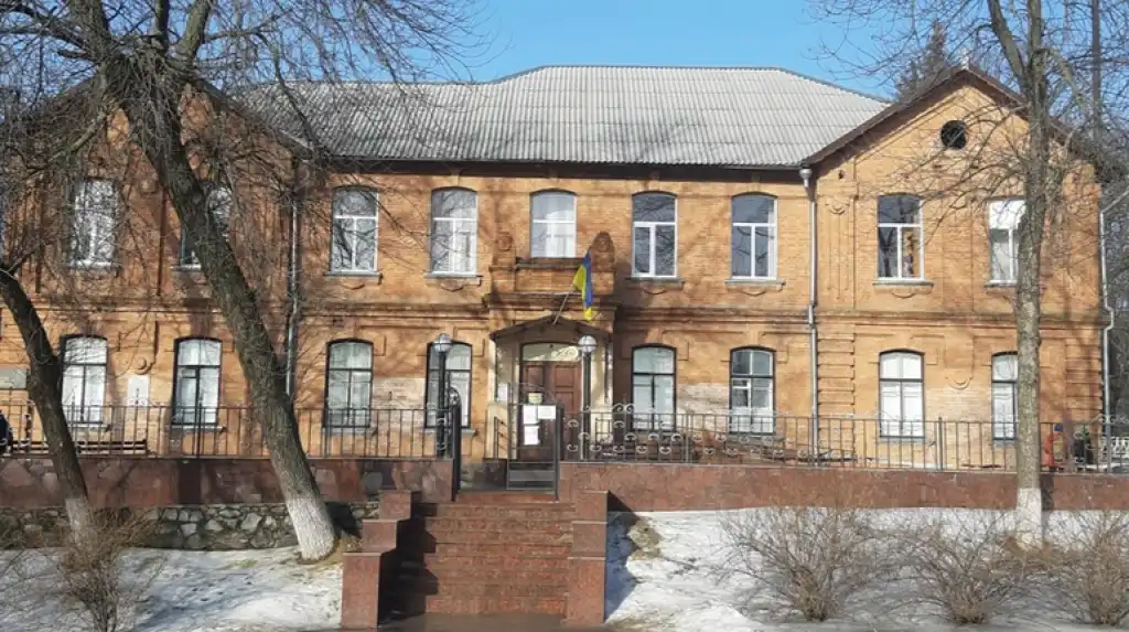 Суд зобов’язав встановити гарантію на реконструкцію будівлі не менше 10 років