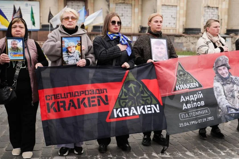 У Харкові вшанували загиблих військових акцією “Стою за…”, уперше долучився Терехов