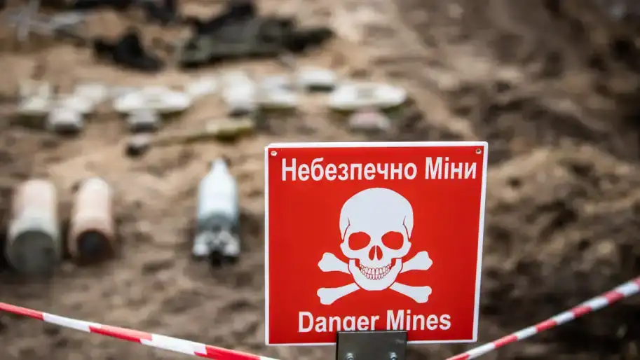 Неподалік Харкова підірвався тракторист