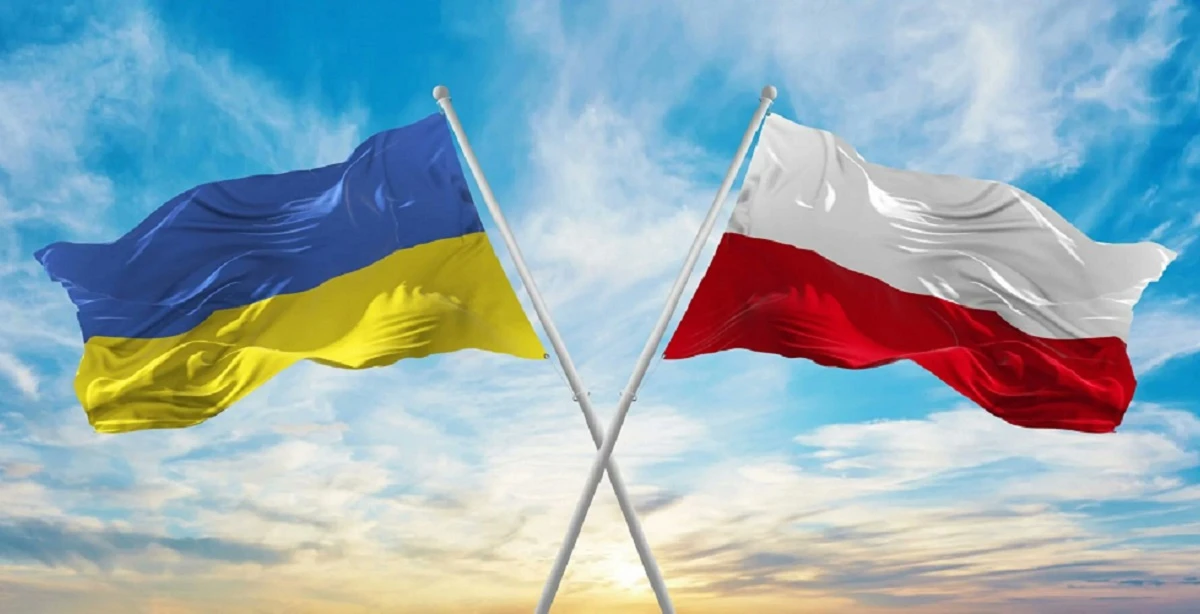 “У нас є один ресурс, який ми могли б надати українцям” — експрем’єр Польщі