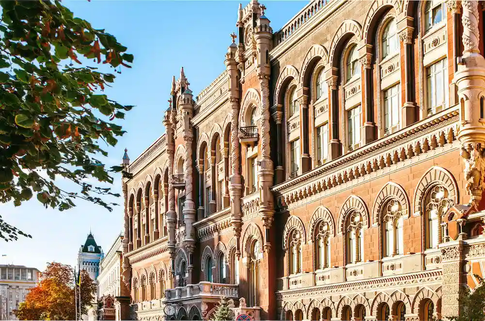 За тиждень Нацбанк продав 641 мільйон доларів