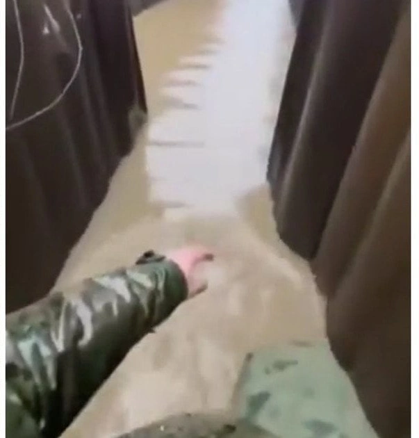 Атака на Бєлгородську дамбу: затоплює бліндажі росіян, техніка тоне в болоті