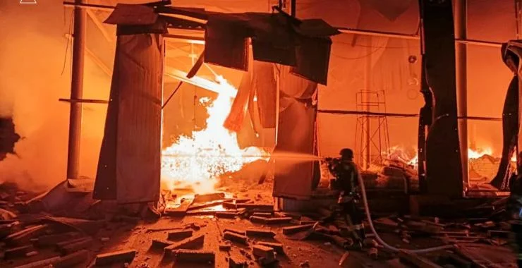 Російська армія обстріляла підприємство у Харківській області