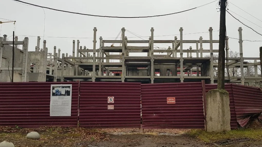 Новий онкоцентр у Харкові зводитимуть зі значними переплатами за будматеріали