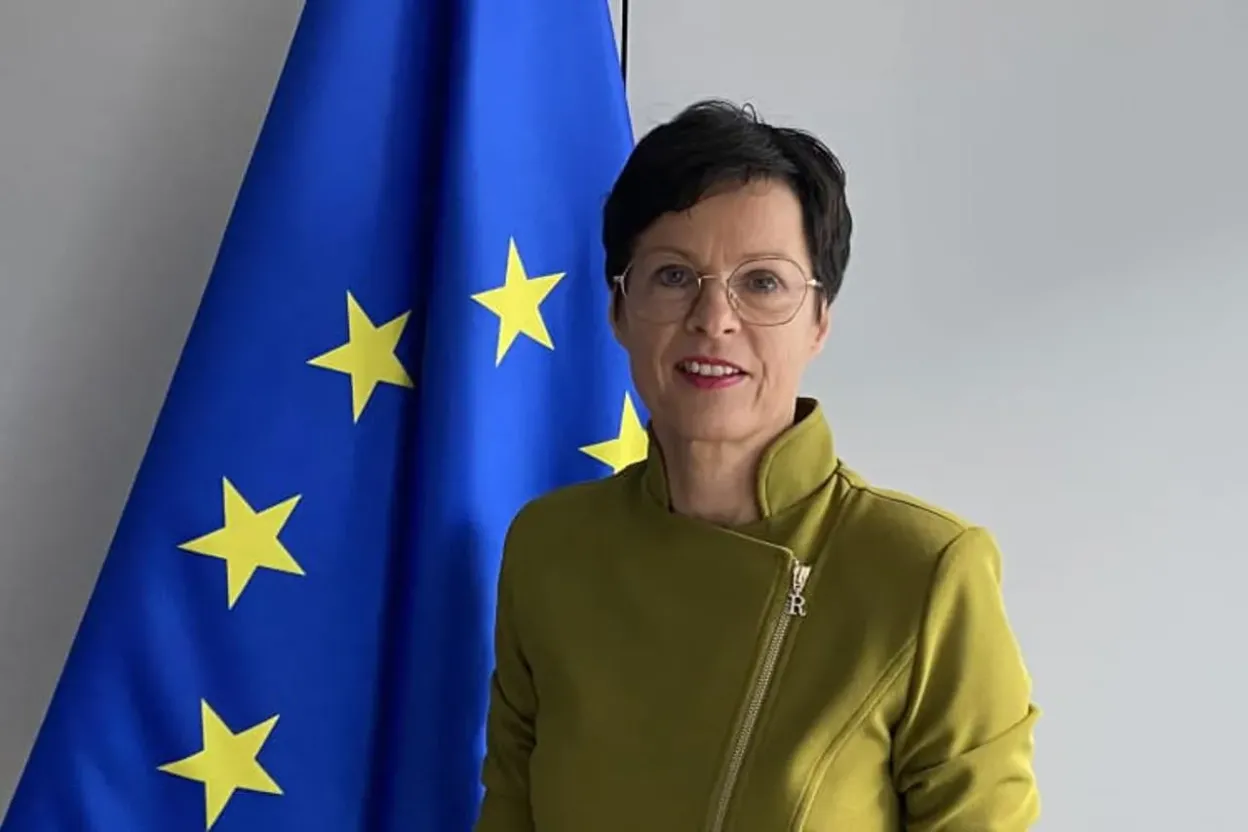 У Єврокомісії розповіли, як планують обійти угорське вето на шляху України до ЄС