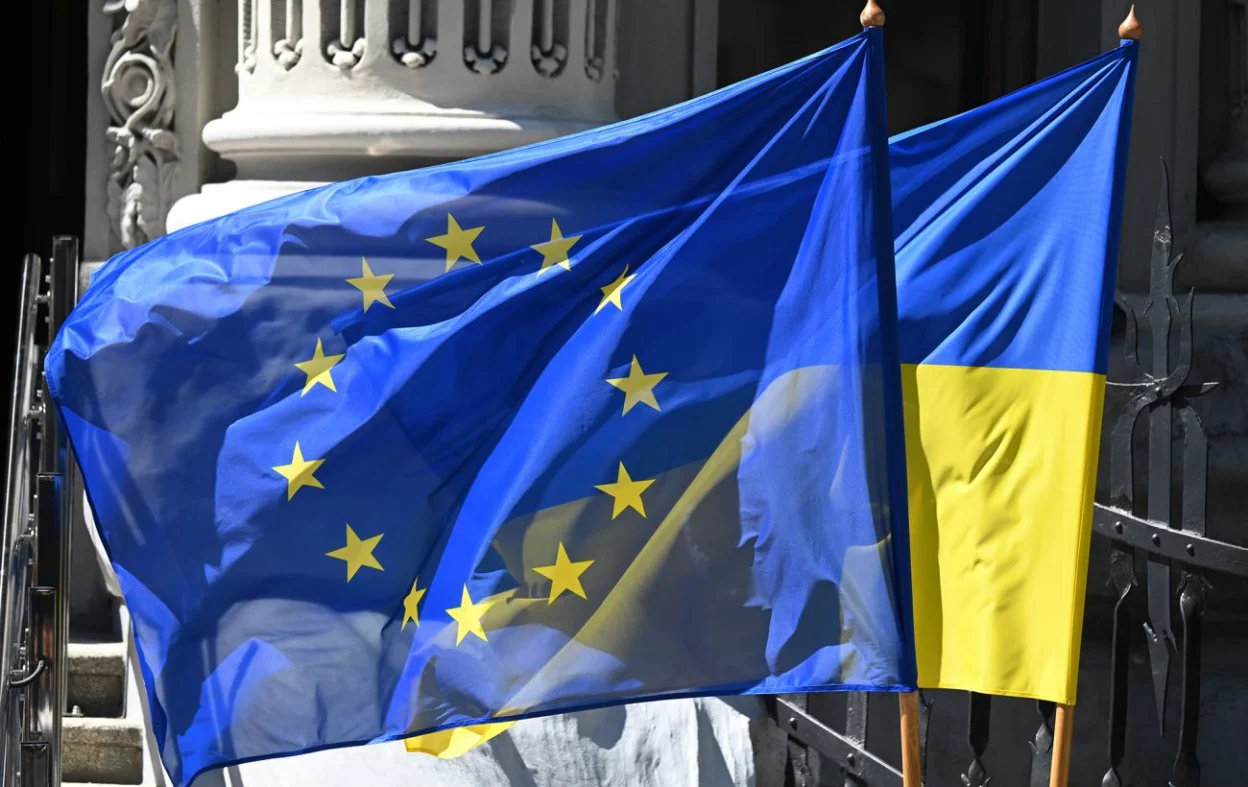 ЄС розглядає два варіанти покриття фінансового дефіциту України