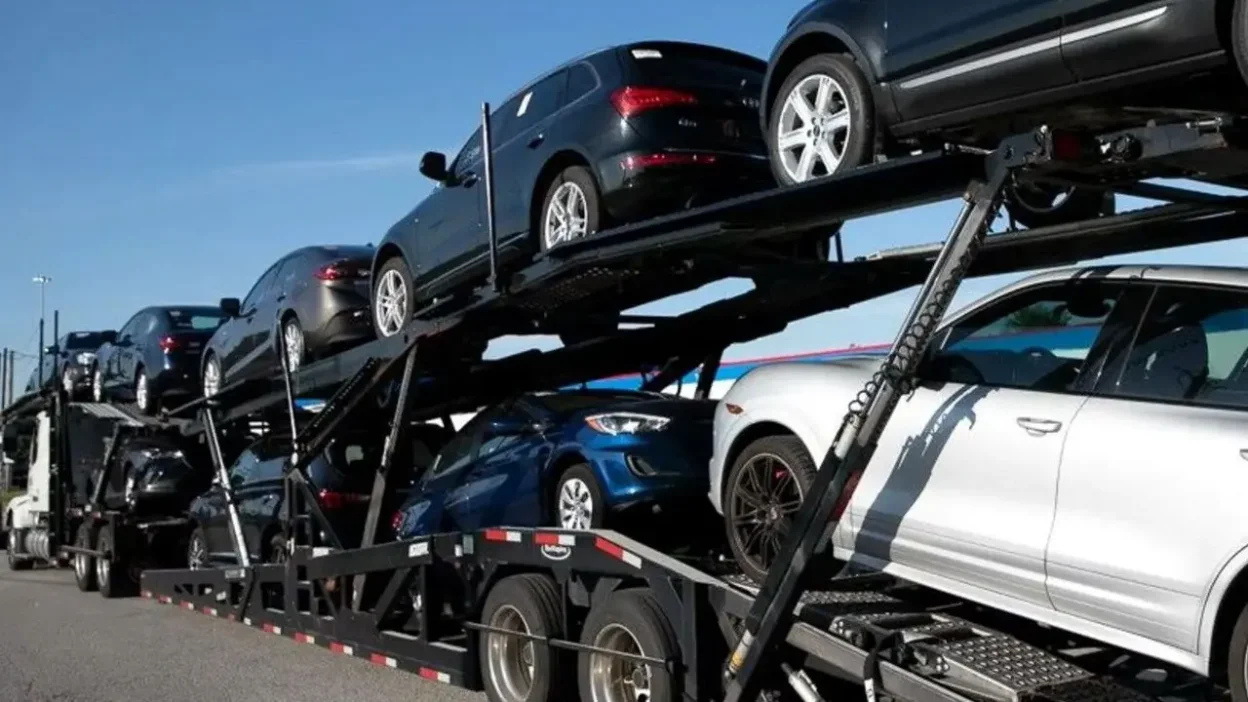 До України масово везуть уживані авто: які марки найпопулярніші 2025 року