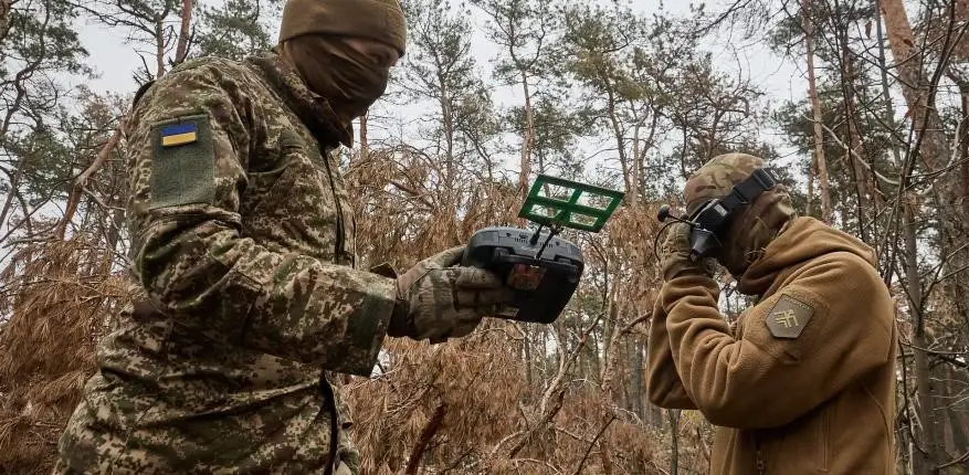 “Вражати ворожу піхоту та укриття”: як тренуються пілоти “Хартії” на Харківщині