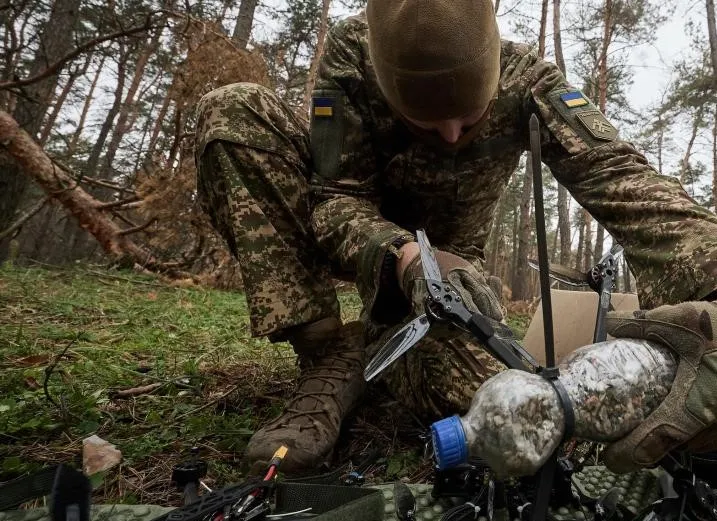 “Вражати ворожу піхоту та укриття”: як тренуються пілоти “Хартії” на Харківщині