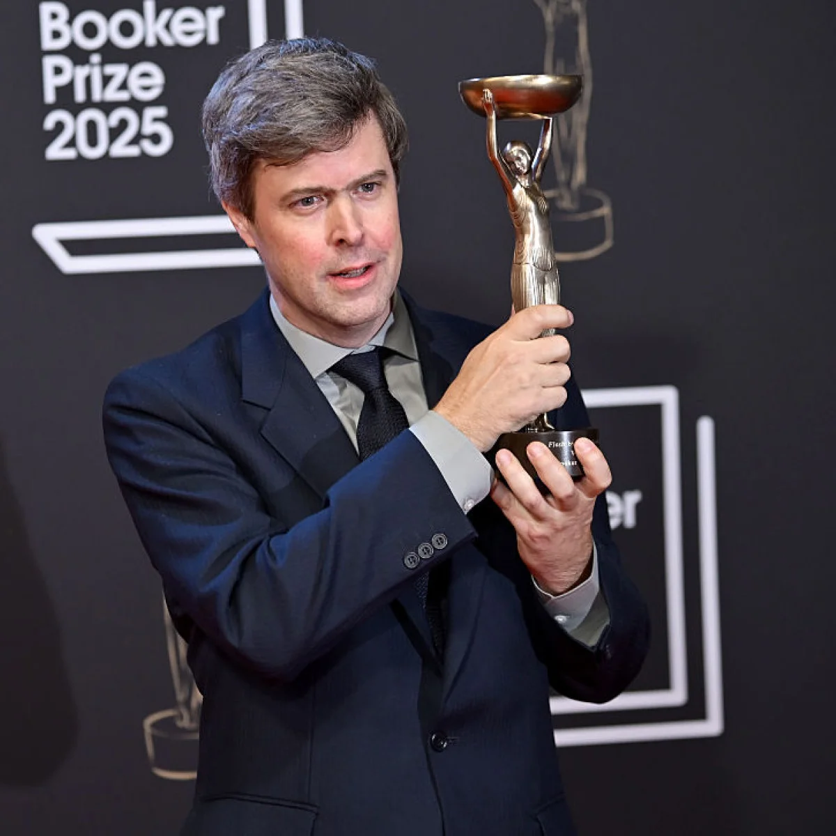Букерівський лавреат 2025: що варто знати про Девіда Солоя та його роман “Плоть”