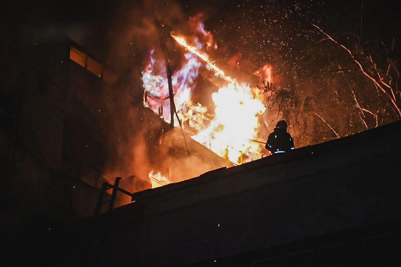 15 російських безпілотників атакували Харків пів години: загинули четверо людей