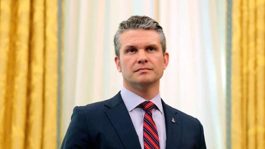 Міністр оборони США відвідає Домініканську Республіку на тлі нарощування сил у регіоні