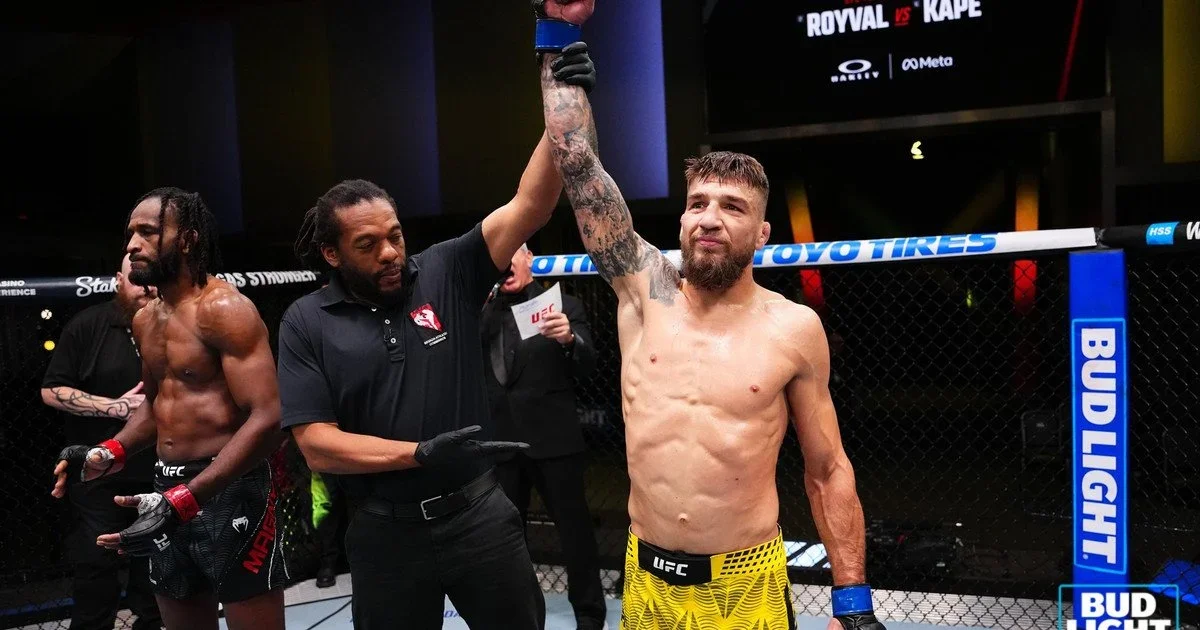 Перемога в першому раунді: Амосов видовищно дебютував у UFC