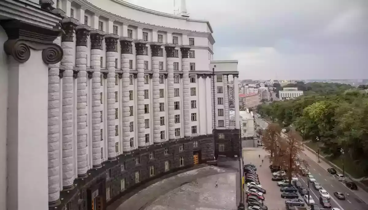 Уряд спрямував додаткові кошти на відбудову лікарні та житла в Харкові