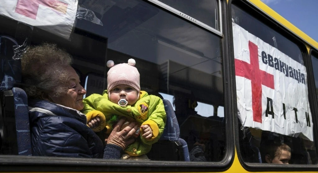 На Синельниківщині оголосили обов’язкову евакуацію дітей із понад десяти сіл