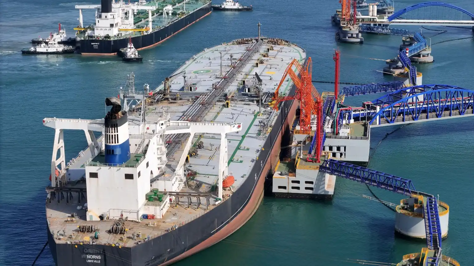 Індійський енергогігант Reliance Industries розвертає танкери від Росії до Венесуели
