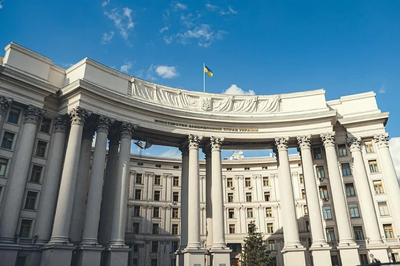 Скандал на кордоні: Київ звинуватив Угорщину в «державному тероризмі» через затримання банкірів