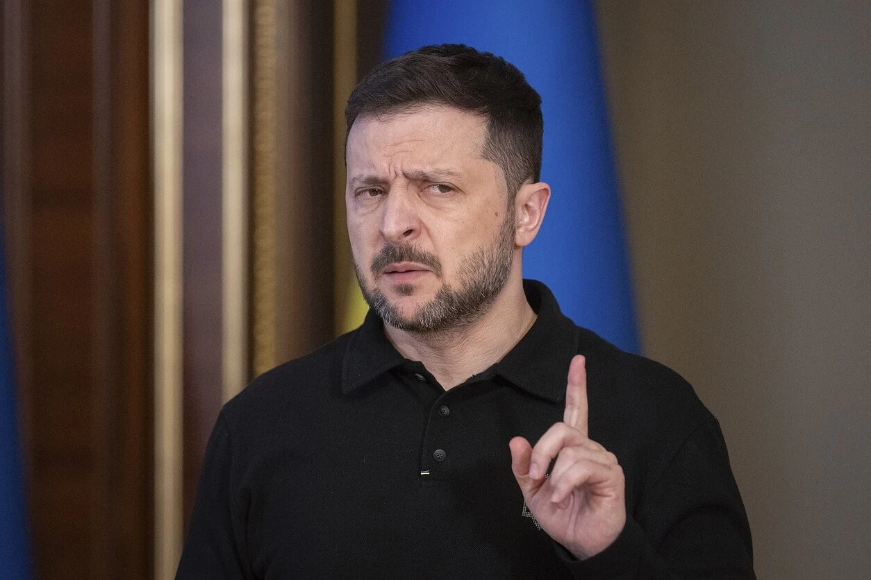Мандат або зброя: Зеленський поставив ультиматум народним обранцям
