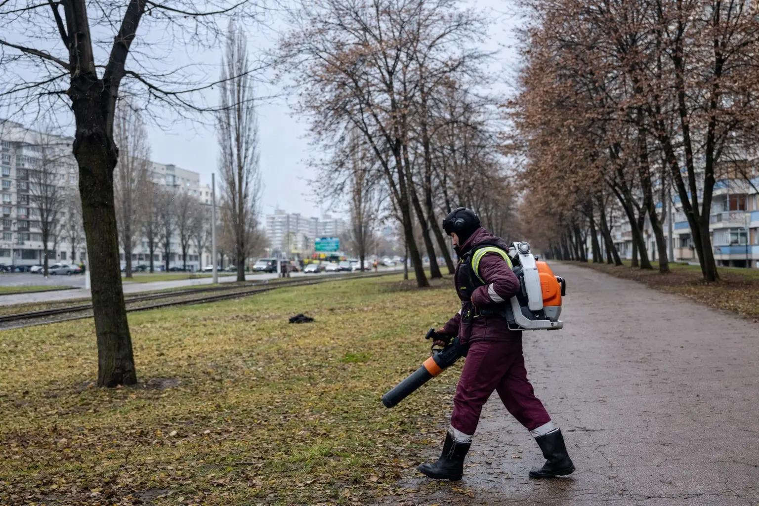 У Харкові вимагають накласти мораторій на використання садових пилососів