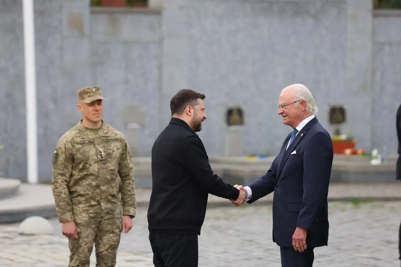 Солідарність монархії та республіки: король Швеції прибув до Львова