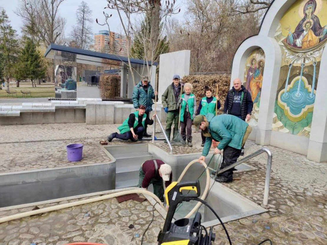 У Саржиному яру реставрують образ Богородиці