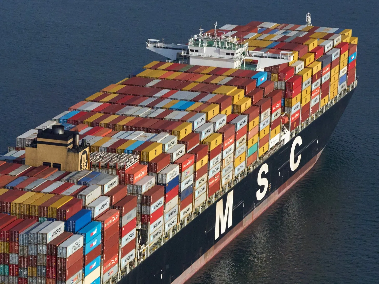 MSC запускає комбінований маршрут в обхід заблокованої Ормузької протоки