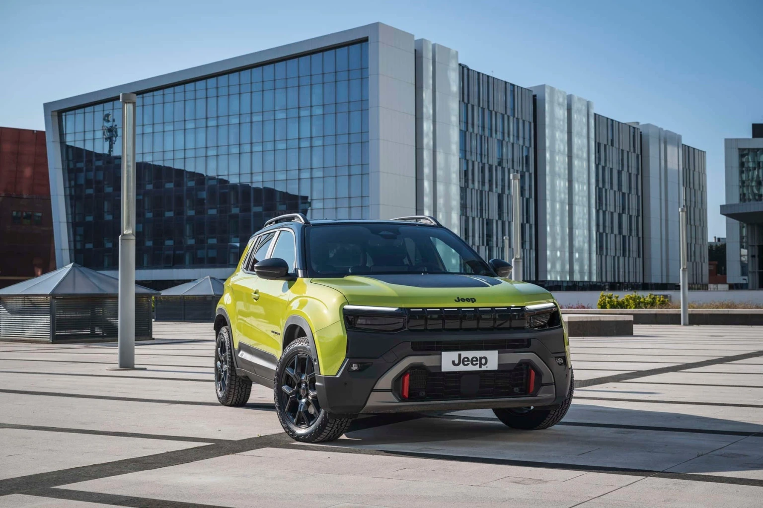 Кросовер Jeep Avenger отримав ювілейне оновлення та розширив лінійку двигунів