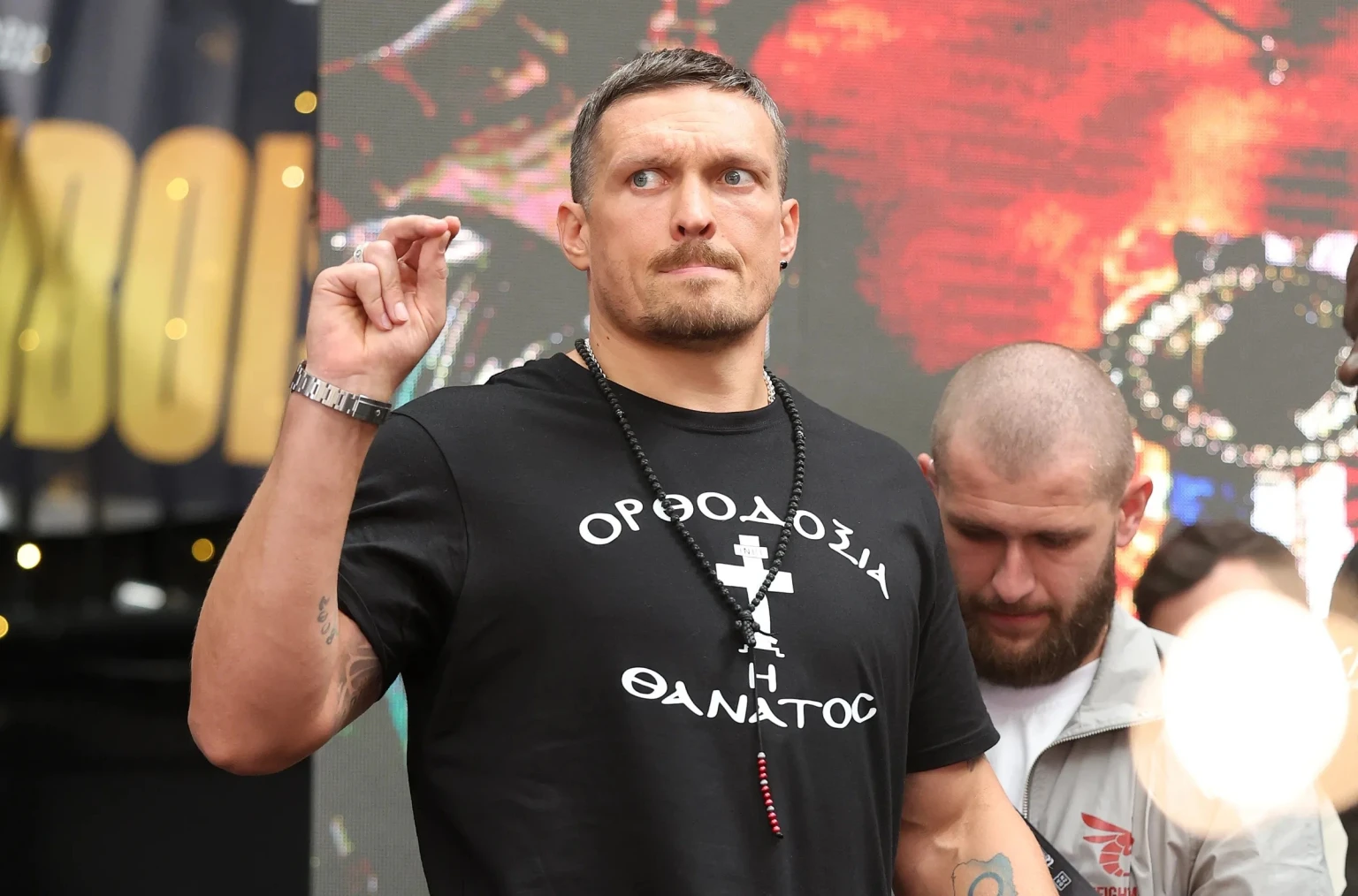 Усик анонсував фінальний бій кар’єри
