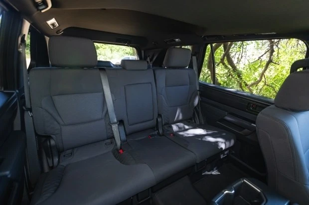 Toyota готує Sequoia до далеких маршрутів і додає новий пакет Trailhunter